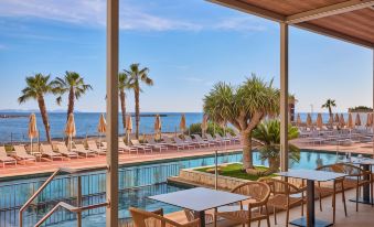 Universal Hotel Romantica