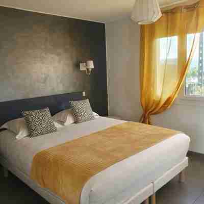 Hôtel Le Mas Des Quintrands Rooms