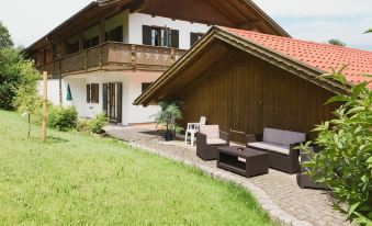 Hotel am Wiesenhang - Garni