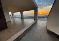 Loving Villa on the Mediterranean - Villa on the Sea