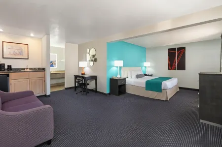 Howard Johnson by Wyndham Holbrook Отели в г. Холбрук