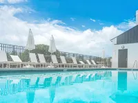 วอเทอร์ไซด์ สวีทส์แอนด์มารีนา โรงแรมในคีย์ลาร์โก