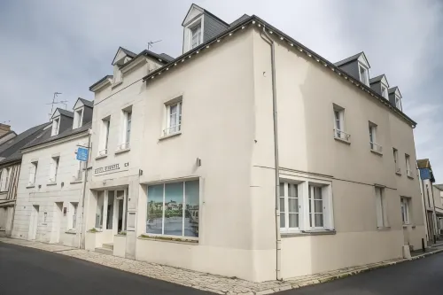 Logis Hôtel Chaptal, Amboise Hotels in Nazelles-Negron