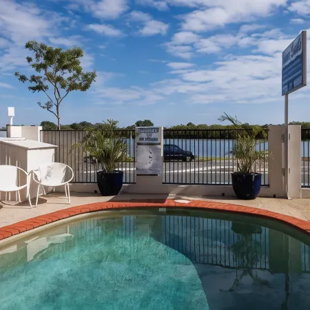 River Sands Apartments