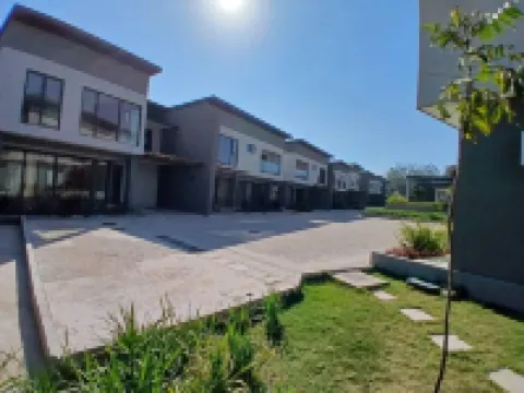 One Roma by the Cubes Các khách sạn gần Chinese Centre