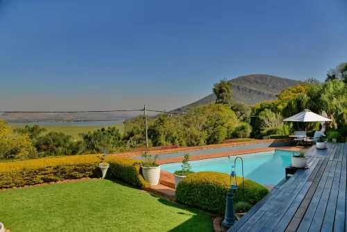 Annie's Boutique Guesthouse and Garden Spa