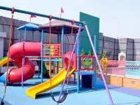 Club Emerald Hotels near BARC