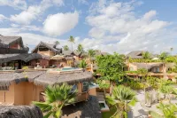 Dayo Hotel - Pools