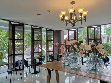 รูปภาพของศรีราชา อเวนิว ศรีราชา อเวนิว