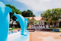 Cris Del Mar Resort Hotels in Bolinao