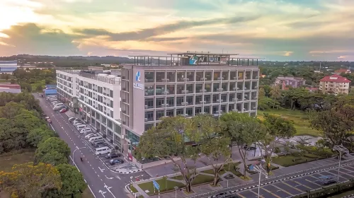 AZ Hotel & Serviced Apartments Hotels in Labuan