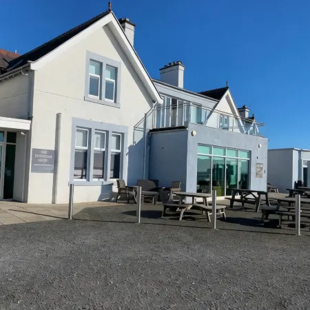 The Powfoot Hotel, Annan