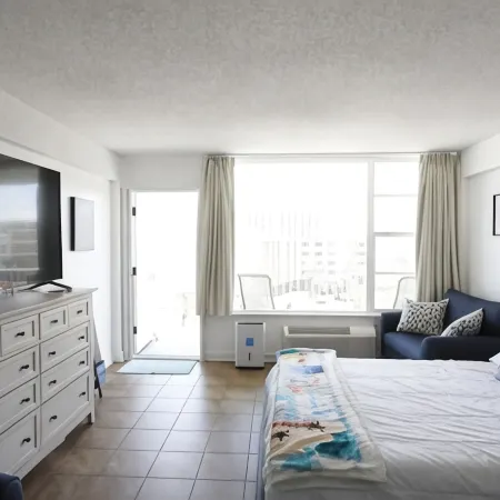 Pool Luxury Oceanfront Family Getaway w/ Balcony