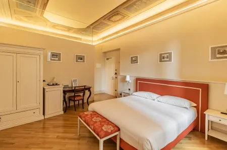 Casa Isolani Luxury Rooms Piazza Maggiore 1 Отели рядом с достопримечательностью «Болонский университет»