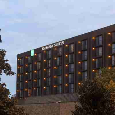 Embassy Suites by Hilton Richmond Hotel Exterior
