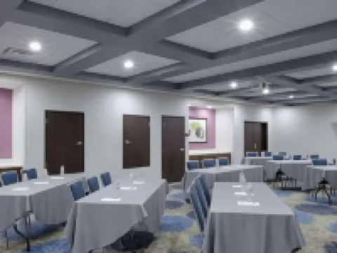 Hampton Inn & Suites Tyler-South Hotels in Tyler