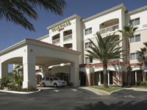 Courtyard by Marriott West Palm Beach Airport Hotel berhampiran Pantai Palm Beach