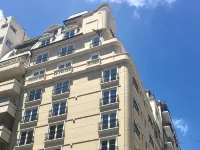 Carles Hotel Hotels near Colegiales