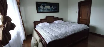 Bella Vista - Spacious Villa at Puncak Hotels in Sindanglaya