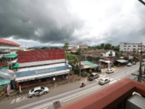 เอ็มเพลซ โรงแรมในอำเภอ พาน