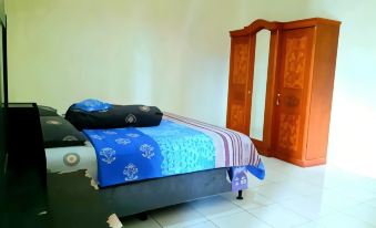 Villa d'Mona Puncak with Private Pool