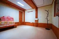 Yeongam Namhyangjae Hanok Experience Pension Hotels in Yeongam-gun
