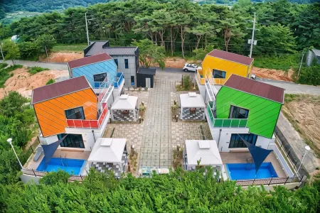 Hwasun the Hueil Pension Отели в г. Хвасун