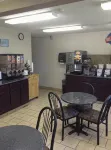 Baymont by Wyndham Dubuque - Breakfast