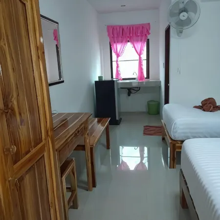 Lanta Cottage