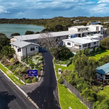 Lakeview Motel and Apartments