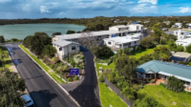 Lakeview Motel and Apartments