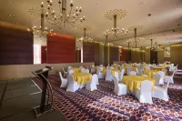 Marasa Sarovar Premiere - internet