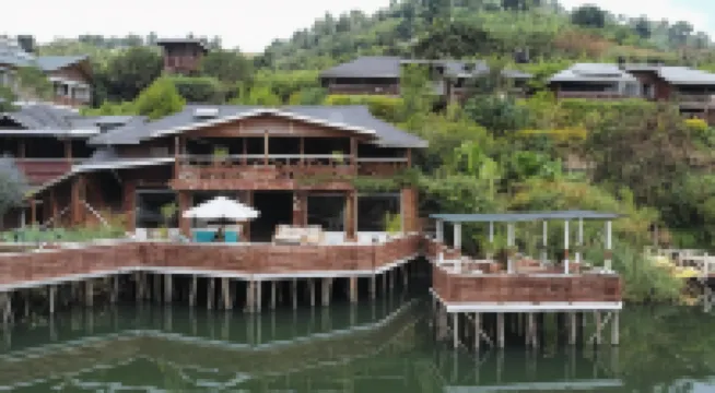 邦仰伊湖盤石度假村 酒店