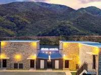 Chuncheon (Namiseom) River North Pool Villa Hotels near Nami Island