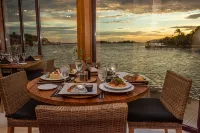 Anthony's Key Resort - breakfast