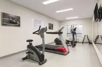 Days Inn & Suites by Wyndham Yorkton - Gym