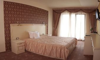 Majestic SPA - Housity