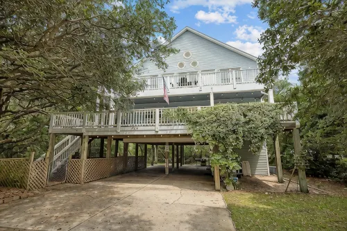 Captain’s Quarters - Private Beach Access! - 4-Star