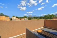 Sleeps 11! Mountain View’s. Fully renovated 4 Bedroom 3 Full Bathroom. - บังกะโล