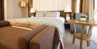 The Escape Hotel - Mountain view