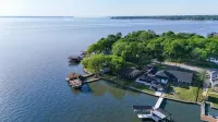 Cedar Creek Serentity Shores Lake house -  Habitaciones en casas particulares