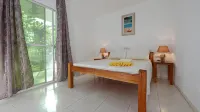 Alona Gecko Inn