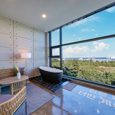 Gangneung Good Day Poolvilla Hotels near Sungju Library