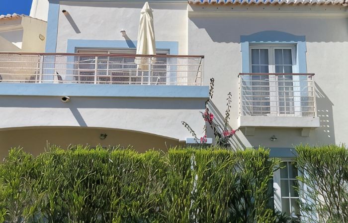Deluxe Golf Townhouse Only 5 Mins To The Beach