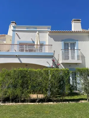 Deluxe Golf Townhouse Only 5 Mins To The Beach