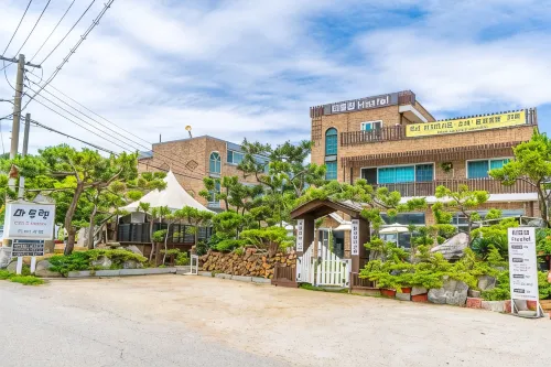 Eurwangri Madeleine Pension - Penginapan