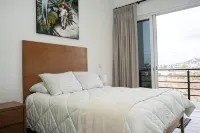 Quick walk to Cerritos Beach, private Hot tub, pool, gym, ocean & mountain VIEWS