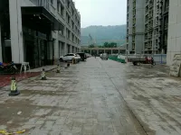 甘泉美龍飯店 - 停車場
