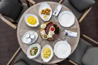 Swissôtel Resort Kolasin - breakfast