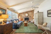 Stylish 2BR/2BA Retreat – Pet-Friendly, Patio, Workspace. Wifi. - 4-Star